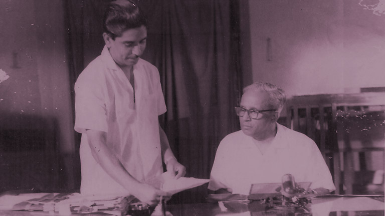 ഇ എം എസും സേതുമാധവനും...... ചിത്രം കടപ്പാട് : സന്തോഷ്‌ സേതുമാധവന്‍ 